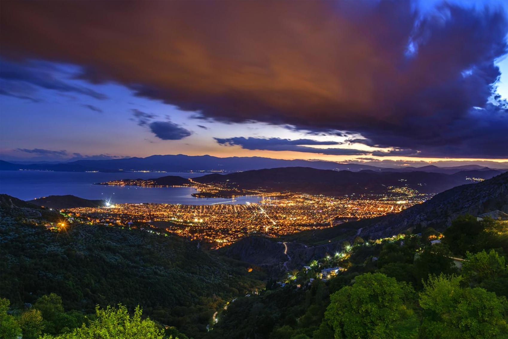 Volos Lux Apartment ภายนอก รูปภาพ